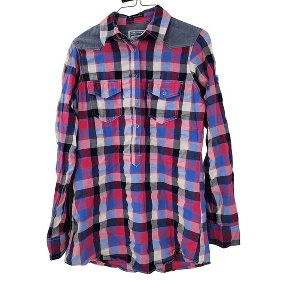 Just A Rock'n Shirt Tops - Just A Rock'n Shirt Plaid Button Down - Women's Small